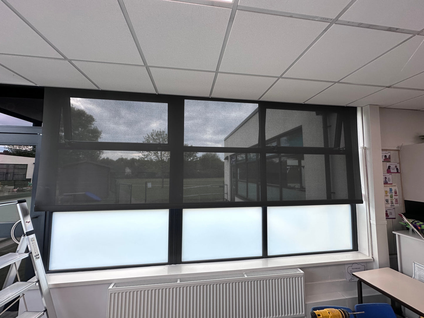 Manual Screen Fabric Solar Blinds