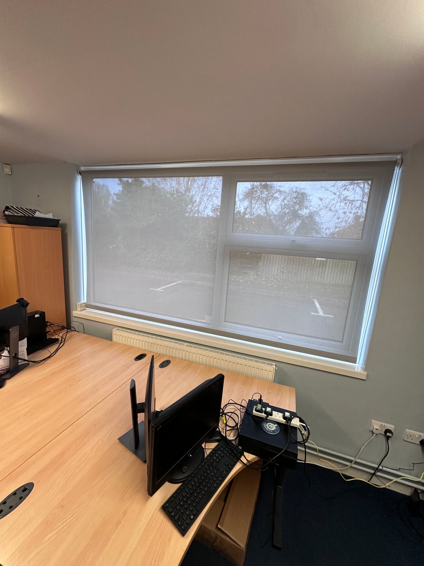 Manual Screen Fabric Solar Blinds